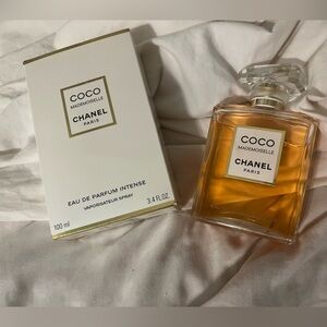 CHANEL Gold and White Packaging
